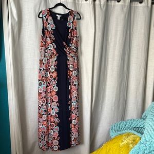 NWOT Floral Maxi Dress